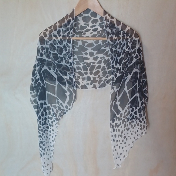 100% Silk Animal Print Scarf - Picture 1 of 11